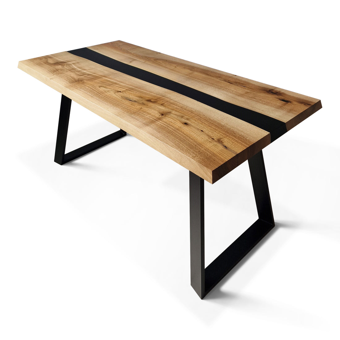 Table époxy noire wabi